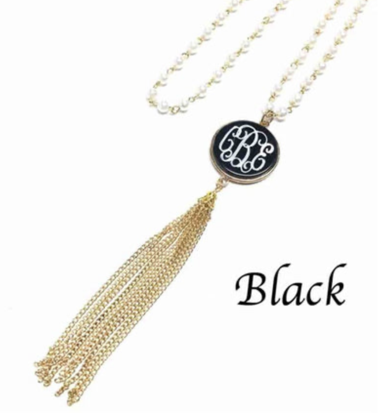 Engravable Fashion Shell Pendant With Pearl Chain Necklace