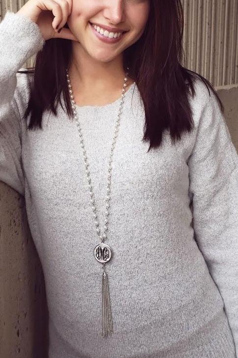 Engravable Fashion Shell Pendant With Pearl Chain Necklace