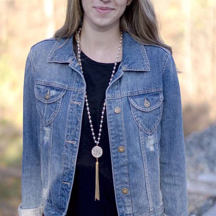 Engravable Fashion Shell Pendant With Pearl Chain Necklace