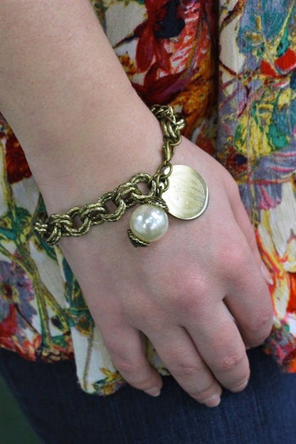 Double Chain Monogrammed Pearl Link Bracelet - Allyanna GiftsMONOGRAM + ENGRAVING