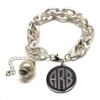 Engraved Link Pearl Bracelet - Allyanna GiftsMONOGRAM + ENGRAVING
