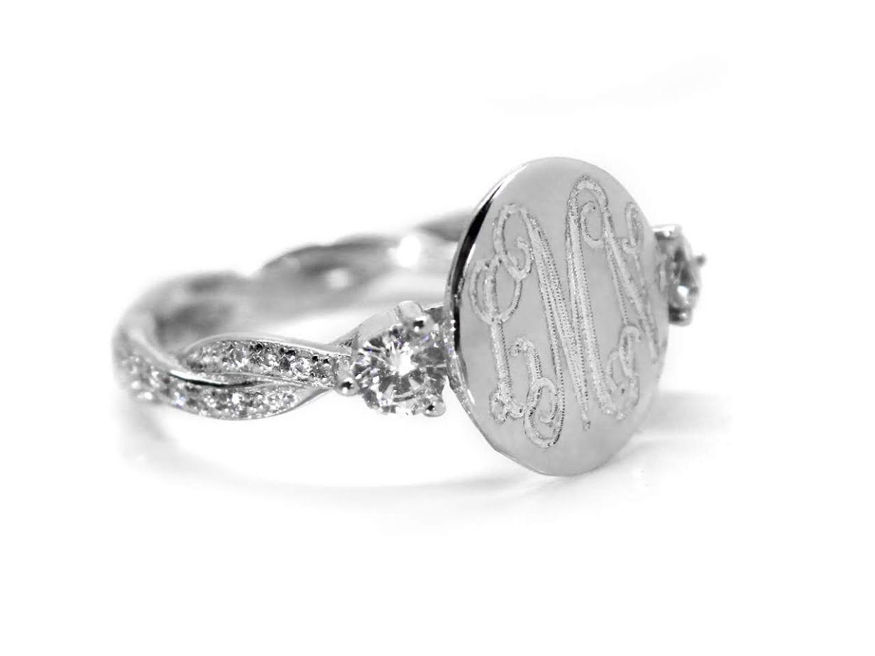 Kayla Sterling Silver Circle CZ Ring - Allyanna Gifts