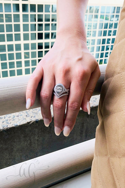 Laurie Ring - Allyanna GiftsMONOGRAM + ENGRAVING