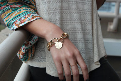 Link N' Love Chain Charm Bracelet - Allyanna GiftsMONOGRAM + ENGRAVING