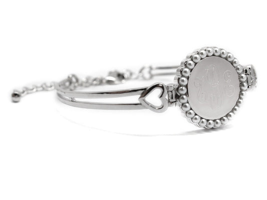 Princess Pearl Heart Bracelet - Allyanna GiftsMONOGRAM + ENGRAVING