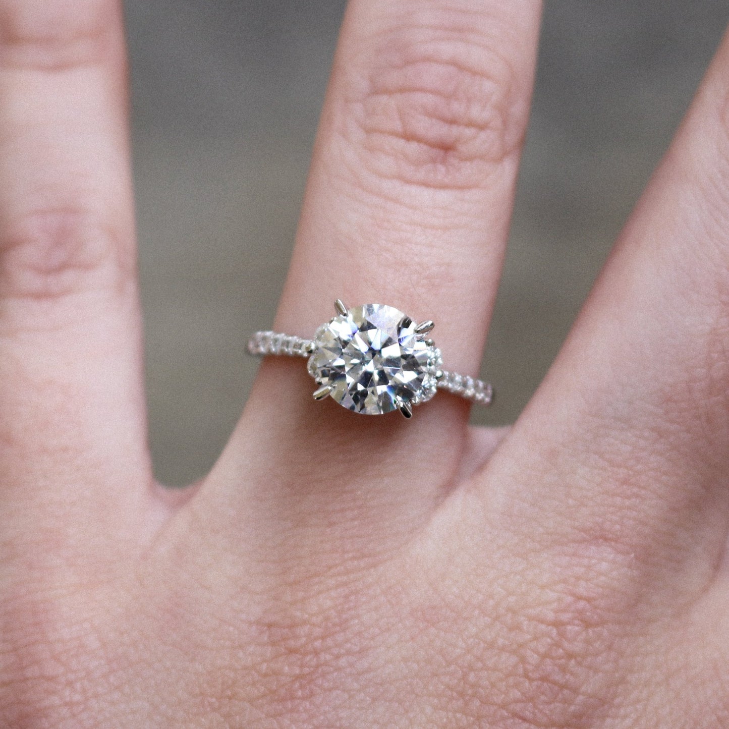 Sterling Silver 2.0CT 8.0MM Moissanite Engagement Ring - Allyanna Gifts